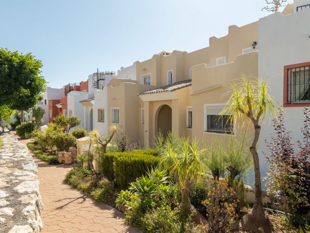 3 Bedrooms Townhouse in Casares