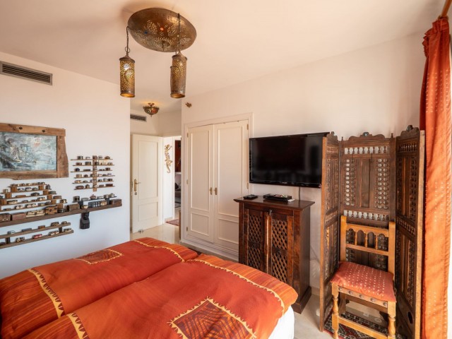 3 Bedrooms Townhouse in Casares