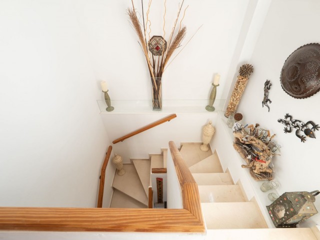 3 Bedrooms Townhouse in Casares