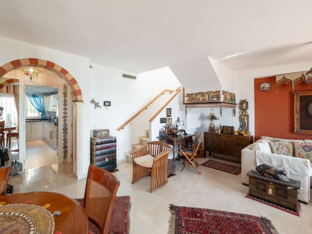 3 Bedrooms Townhouse in Casares