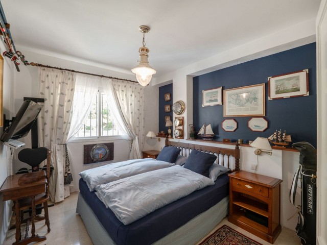 3 Bedrooms Townhouse in Casares