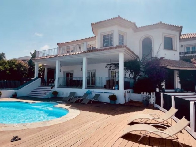 5 Bedrooms Villa in Sotogrande