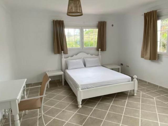 5 Bedrooms Villa in Sotogrande