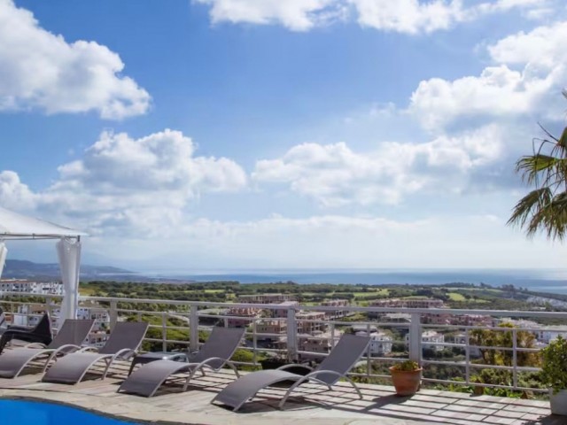 5 Bedrooms Villa in Sotogrande