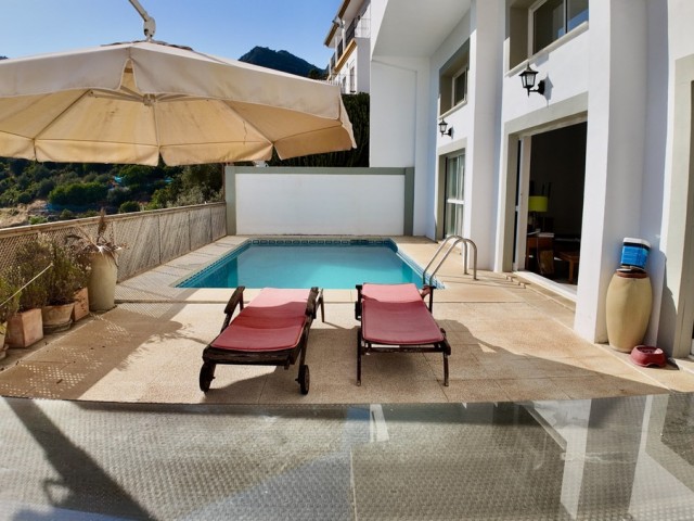 Villa, Ojén, R5132815