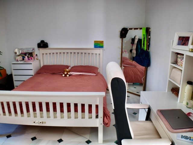 5 Bedrooms Villa in Ojén