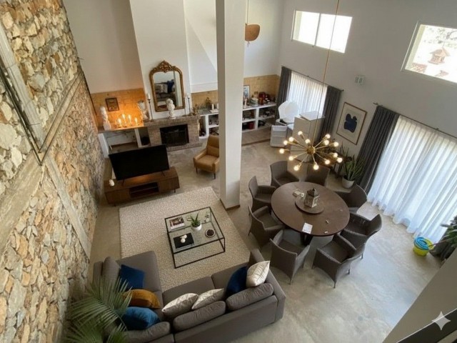 5 Sovrums Villa i Ojén