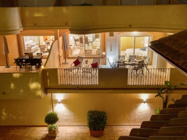 Apartamento, Aloha, R5133199