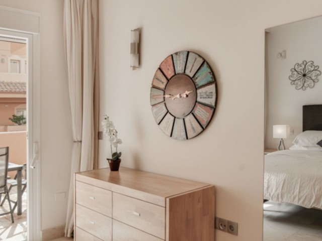 Apartamento con 2 Dormitorios  en Aloha
