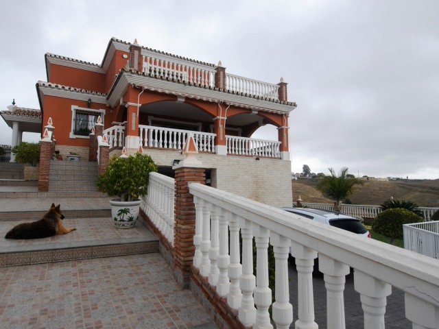 5 Bedrooms Villa in La Cala de Mijas