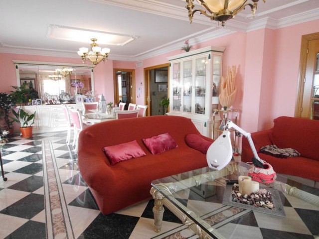 5 Bedrooms Villa in La Cala de Mijas