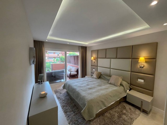 2 Bedrooms Apartment in Puerto Banús