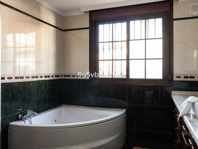 4 Schlafzimmer Villa in San Pedro de Alcántara