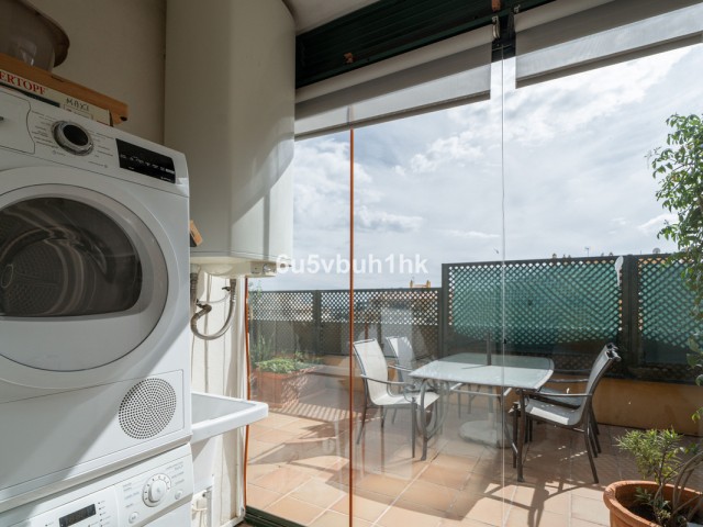 Penthouse avec 4 Chambres  à San Pedro de Alcántara