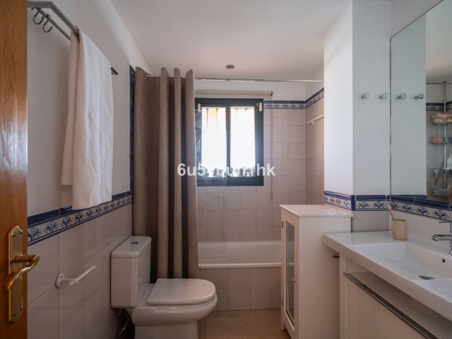 Penthouse avec 4 Chambres  à San Pedro de Alcántara