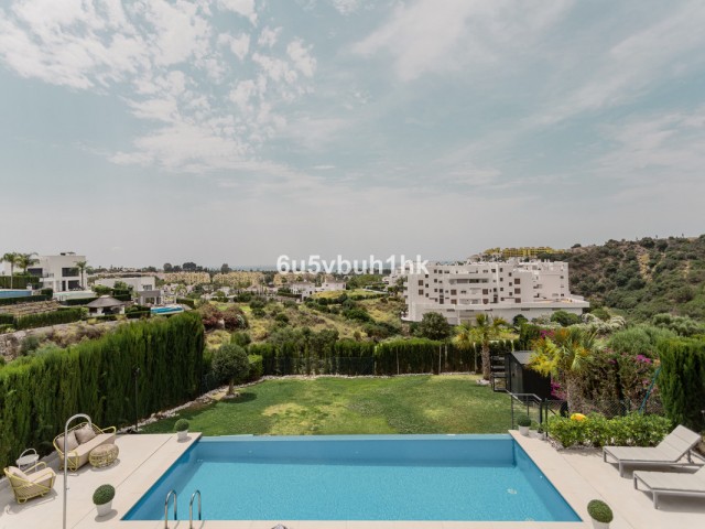 4 Slaapkamer Rijtjeshuis in Estepona