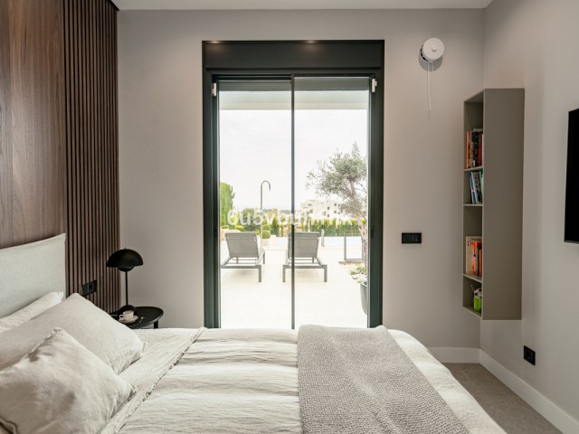 4 Slaapkamer Rijtjeshuis in Estepona