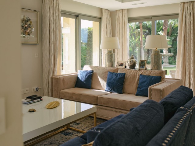 Villa con 5 Dormitorios  en Marbella