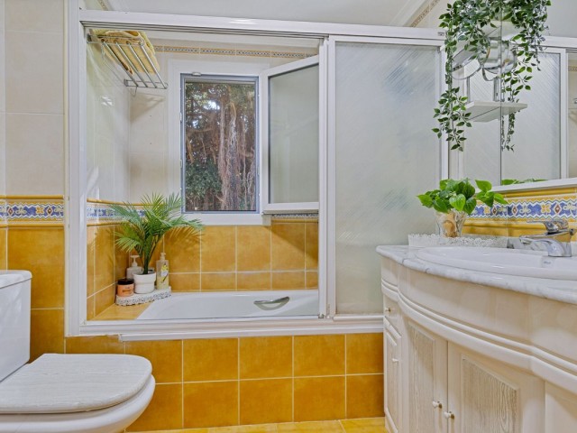 3 Bedrooms Villa in Fuengirola