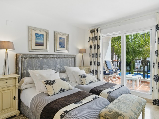 3 Bedrooms Townhouse in Nueva Andalucía