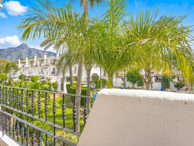 3 Bedrooms Townhouse in Nueva Andalucía