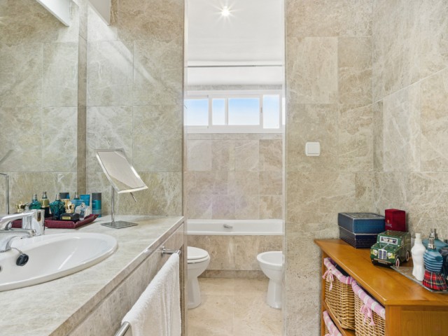 3 Bedrooms Townhouse in Nueva Andalucía