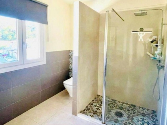 4 Soveroms Villa i Benahavís