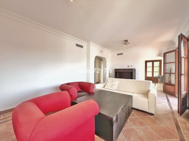 Maison mitoyenne avec 3 Chambres  à Benahavís