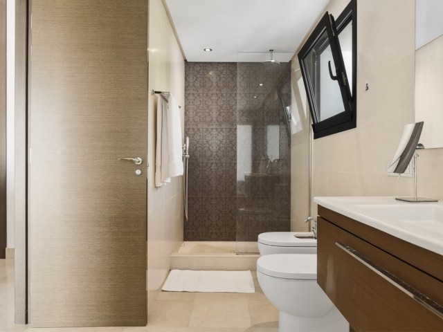 4 Makuuhuoneen Huvila Benahavís