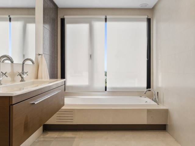 4 Makuuhuoneen Huvila Benahavís