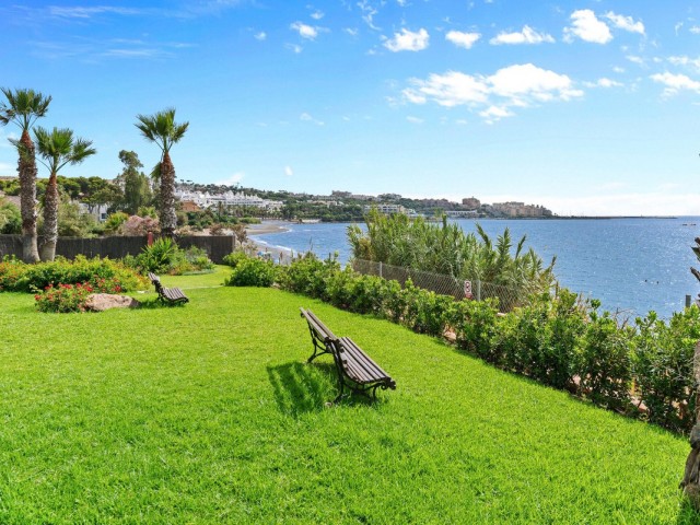 2 Slaapkamer Rijtjeshuis in Estepona