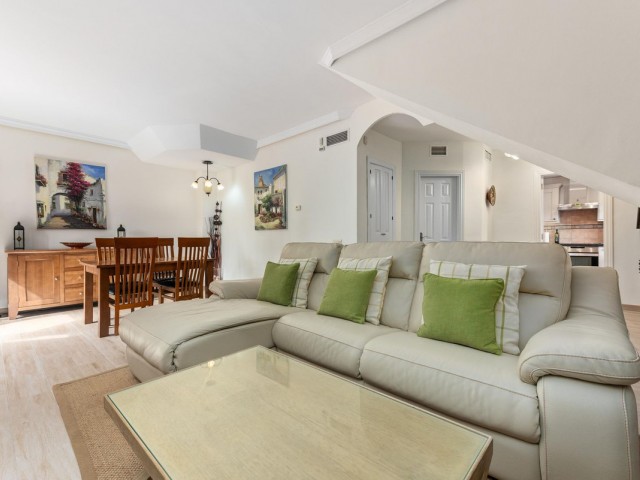 2 Slaapkamer Rijtjeshuis in Estepona