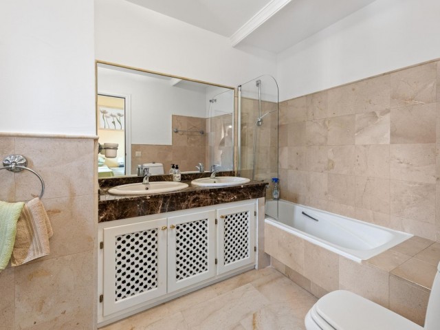 2 Slaapkamer Rijtjeshuis in Estepona