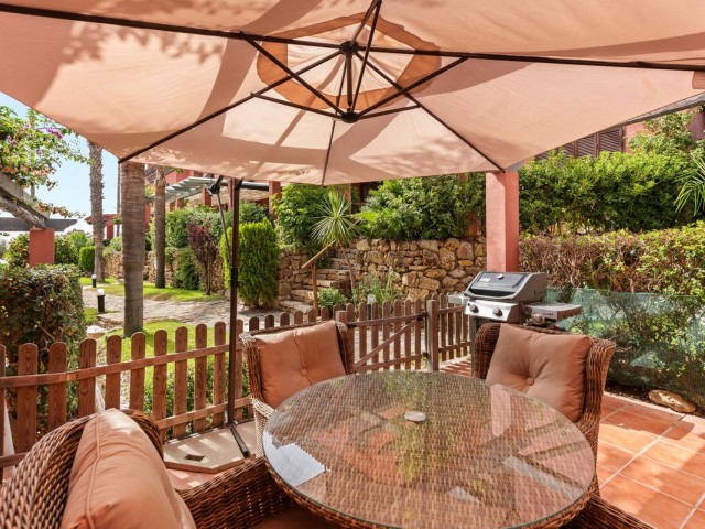 2 Slaapkamer Rijtjeshuis in Estepona