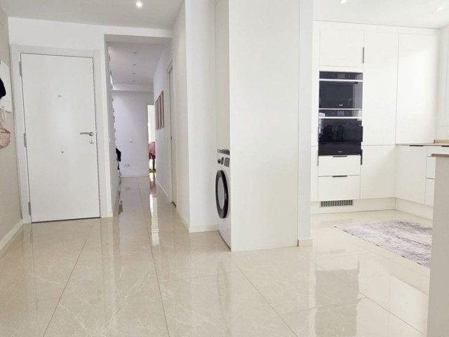 Ático con 3 Dormitorios  en Benalmadena Pueblo