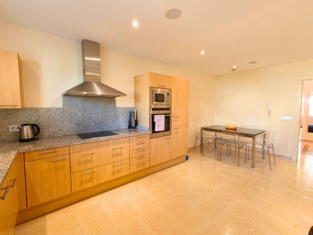 Appartement avec 3 Chambres  à San Roque Club