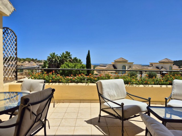 Apartment, San Roque Club, R5135380