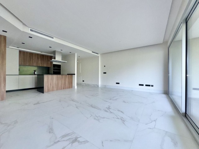 Appartement avec 3 Chambres  à San Pedro de Alcántara