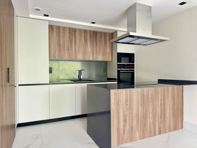 Appartement avec 3 Chambres  à San Pedro de Alcántara