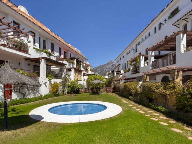Apartment, The Golden Mile, R4036594