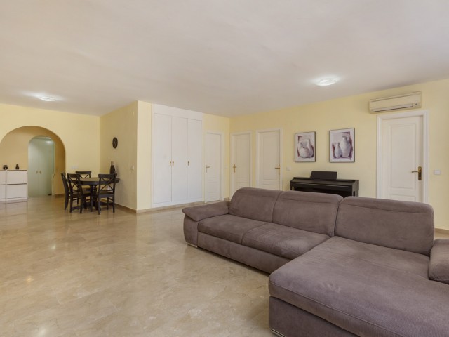 Appartement avec 3 Chambres  à The Golden Mile