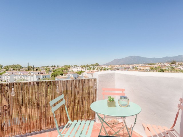 Apartamento con 2 Dormitorios  en Costalita