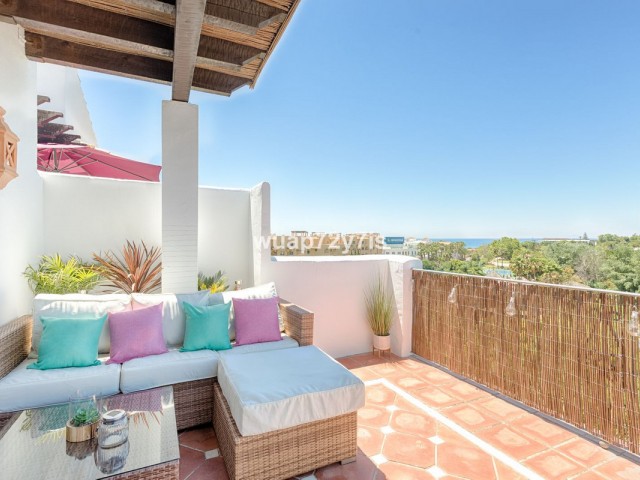 Apartamento con 2 Dormitorios  en Costalita