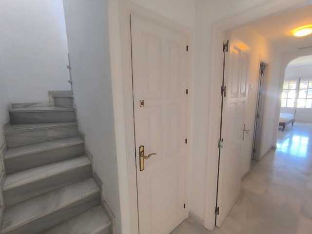 Apartamento con 3 Dormitorios  en El Presidente