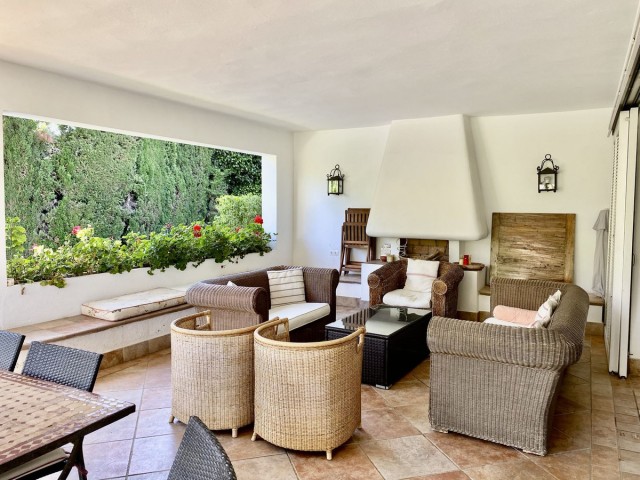 4 Bedrooms Villa in Los Monteros