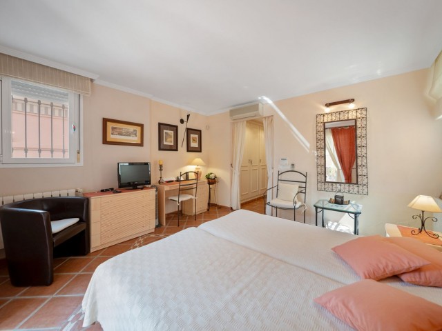 3 Bedrooms Villa in Mijas