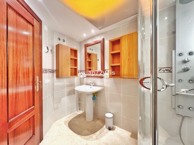 5 Slaapkamer Rijtjeshuis in Costabella