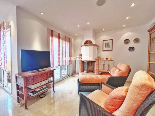 5 Slaapkamer Rijtjeshuis in Costabella