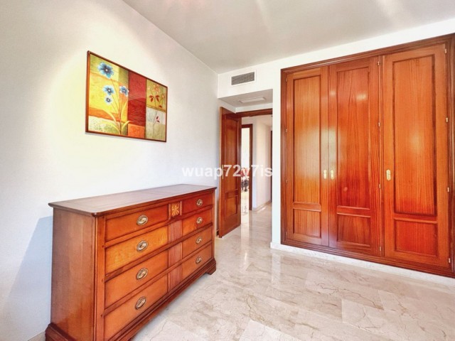 5 Slaapkamer Rijtjeshuis in Costabella