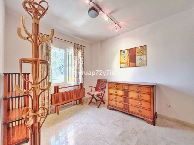 5 Slaapkamer Rijtjeshuis in Costabella